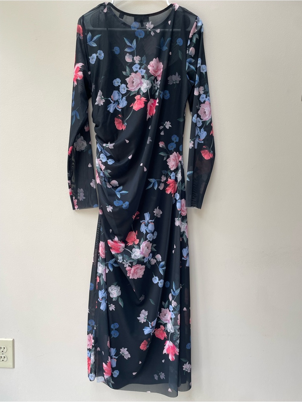 Ted Baker Black Floral Printed Mesh Column Dress Ruched Side Maxi Size L - Picture 11 of 11